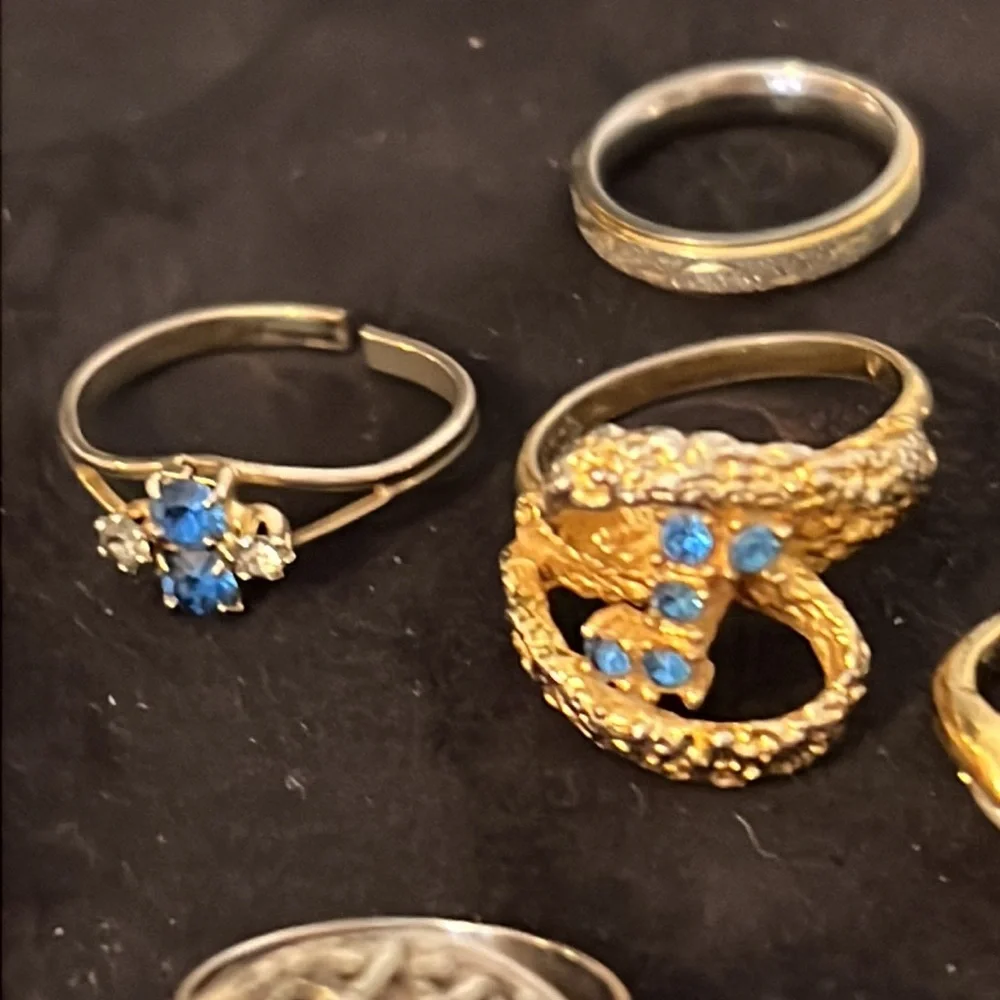 Lot of costume rings including perfume rings